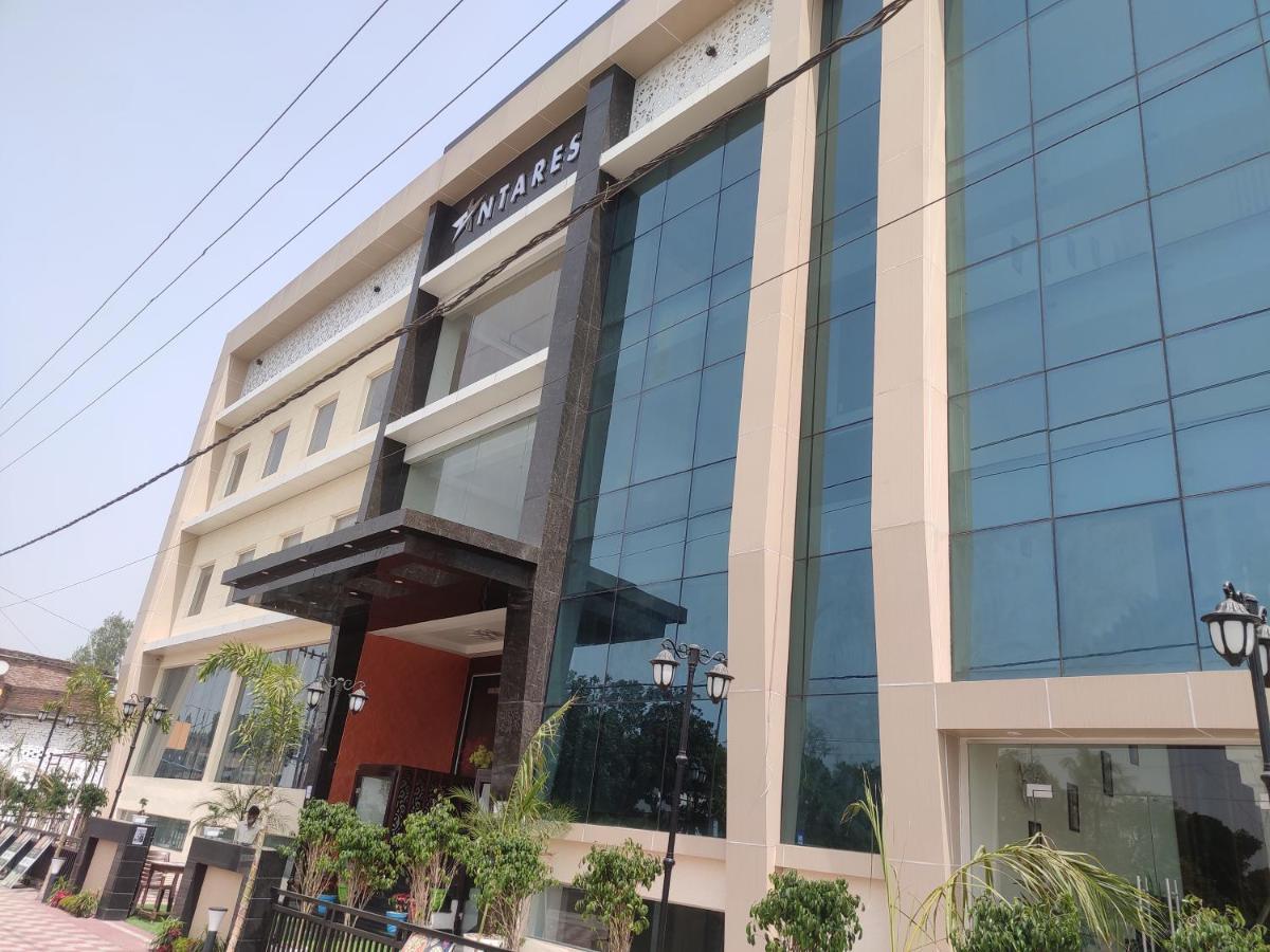 Antares By Rajlaxmi Lucknow Extérieur photo