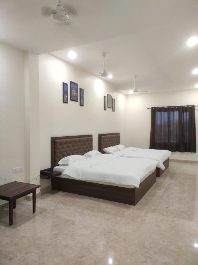 Antares By Rajlaxmi Lucknow Extérieur photo